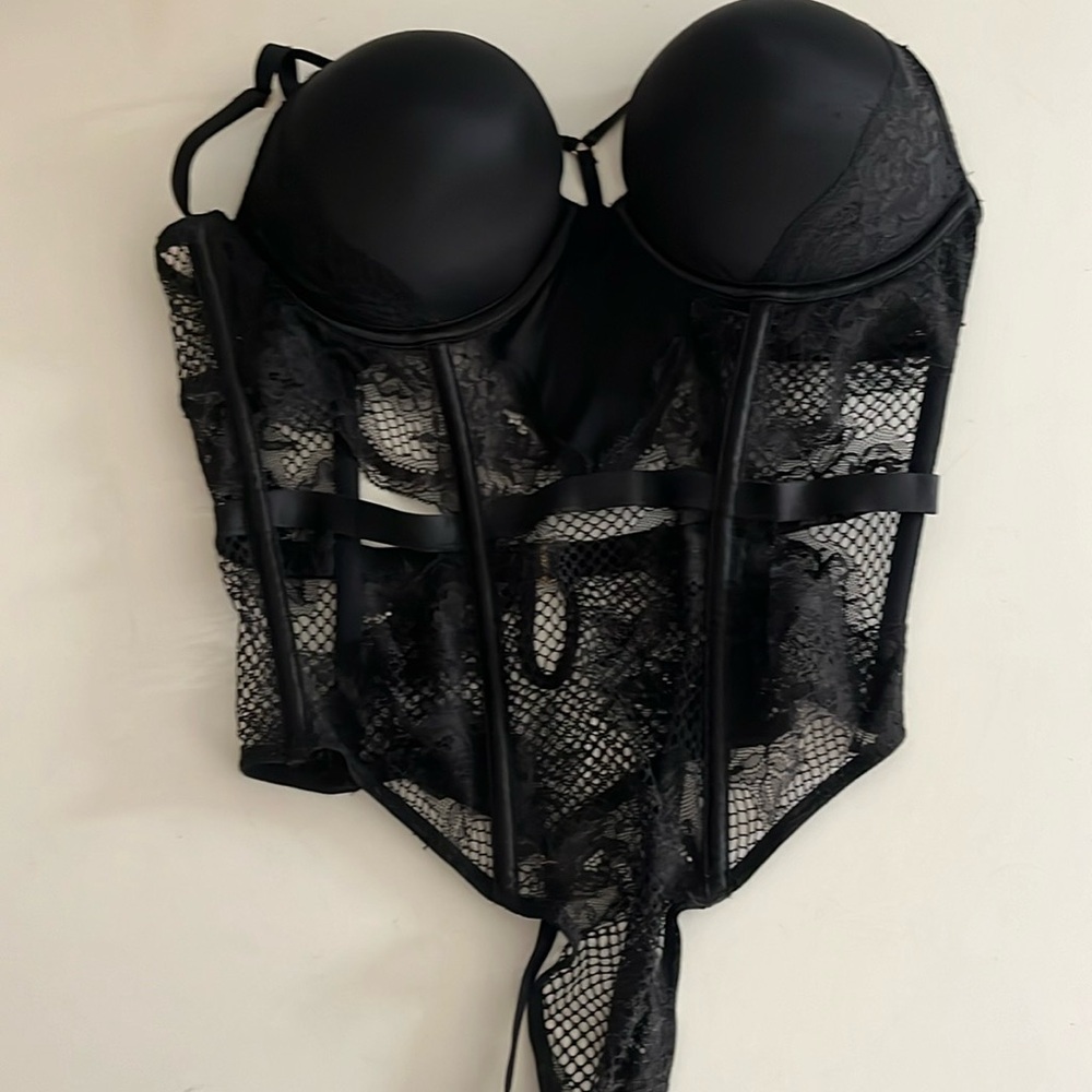 Bombshell fishnet floral teddy black